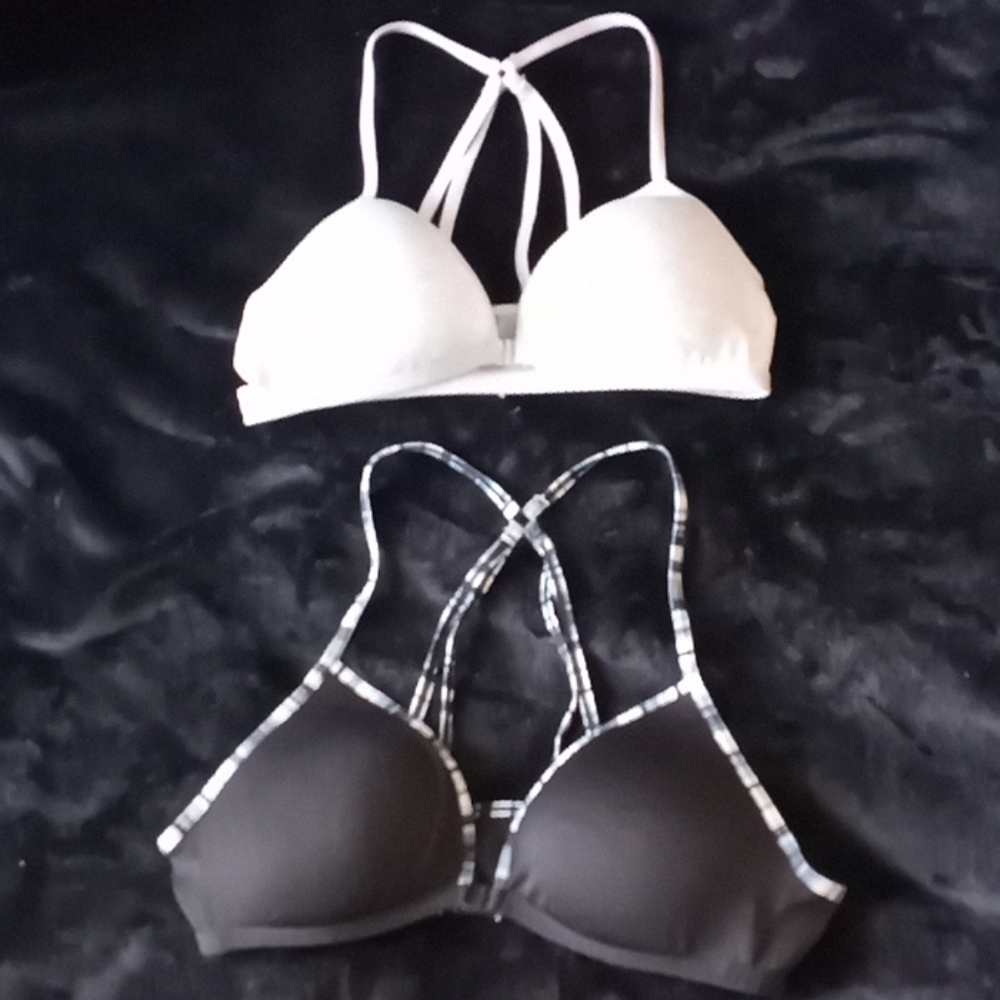 2 34A bras.